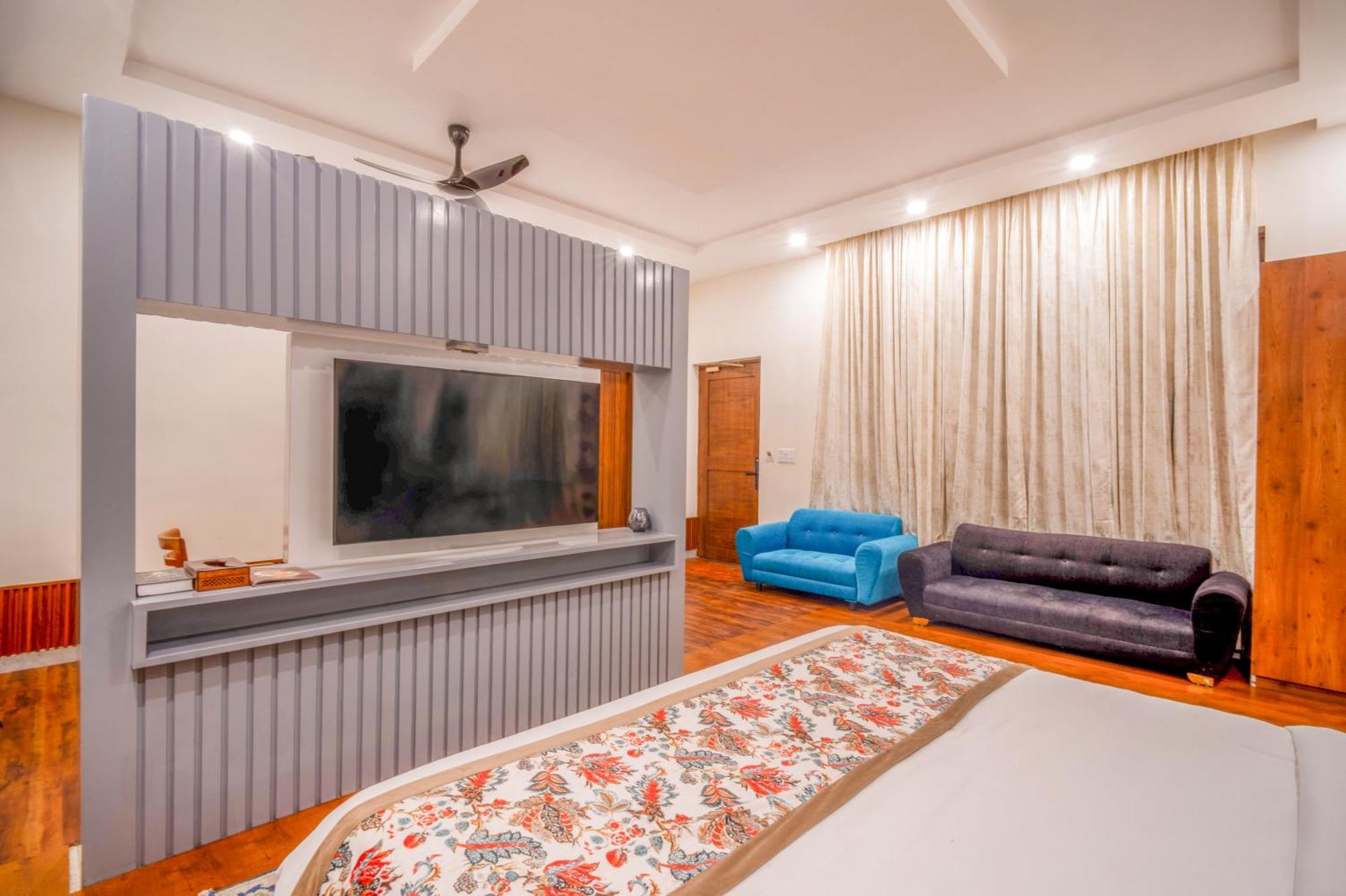 Royal Delight Resort Madina Buitenkant foto