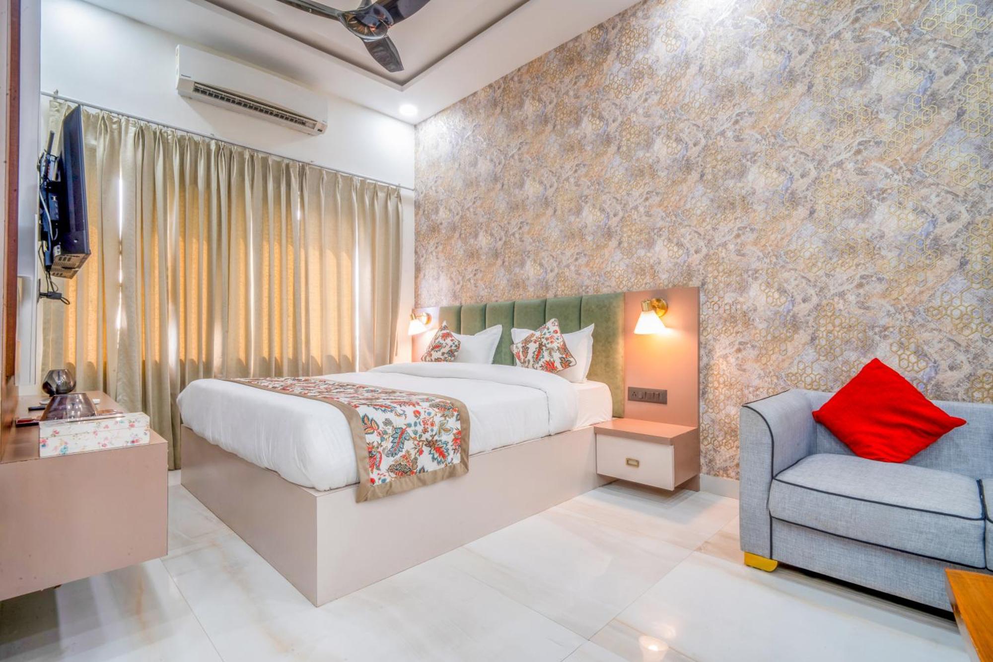 Royal Delight Resort Madina Buitenkant foto