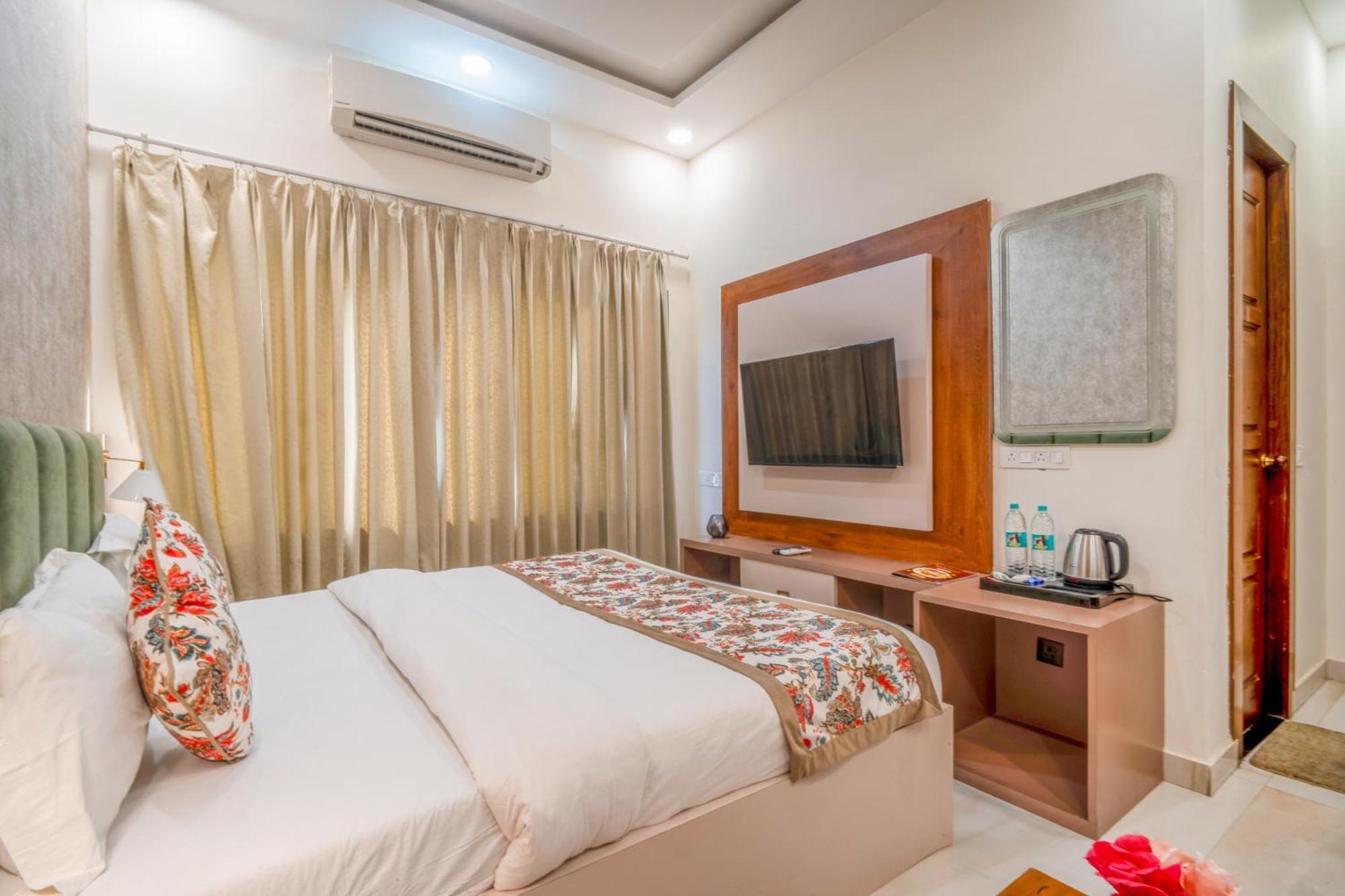 Royal Delight Resort Madina Buitenkant foto