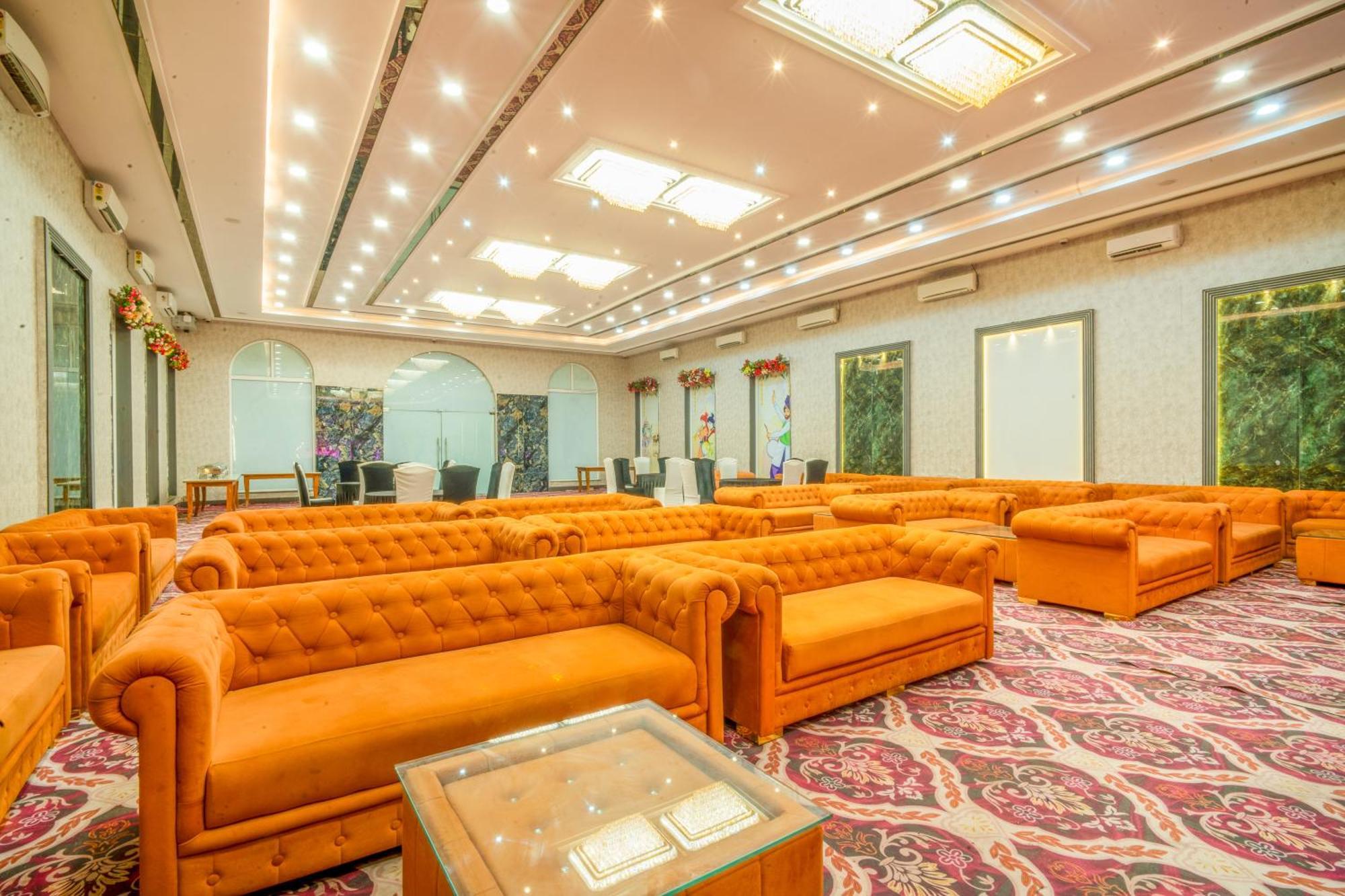 Royal Delight Resort Madina Buitenkant foto